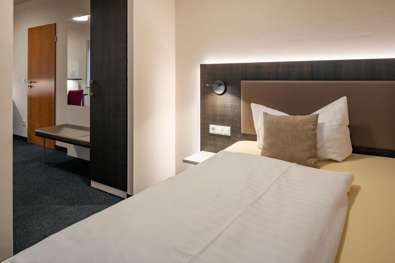 Hotel Fuchsen Kirchheim unter Teck Luaran gambar