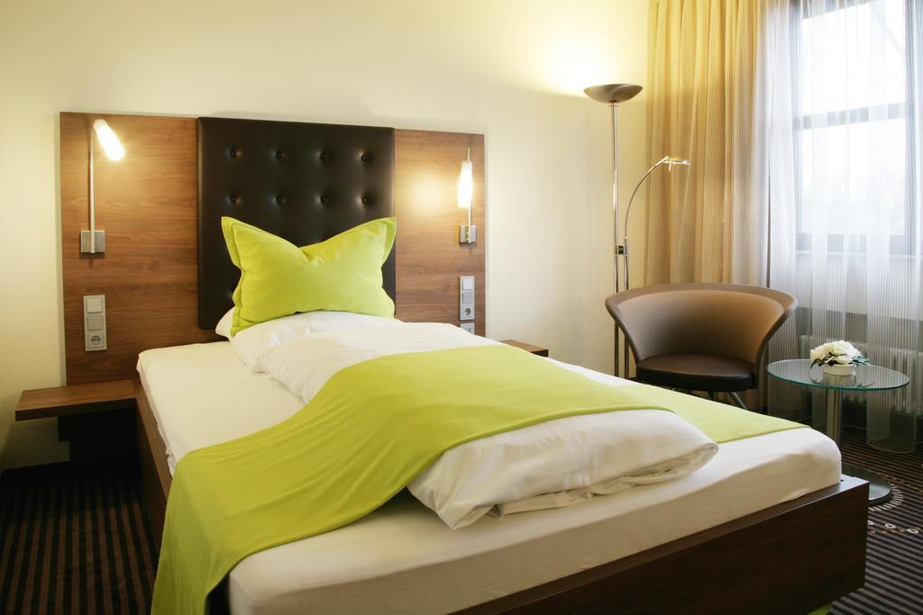 Hotel Fuchsen Kirchheim unter Teck Bilik gambar