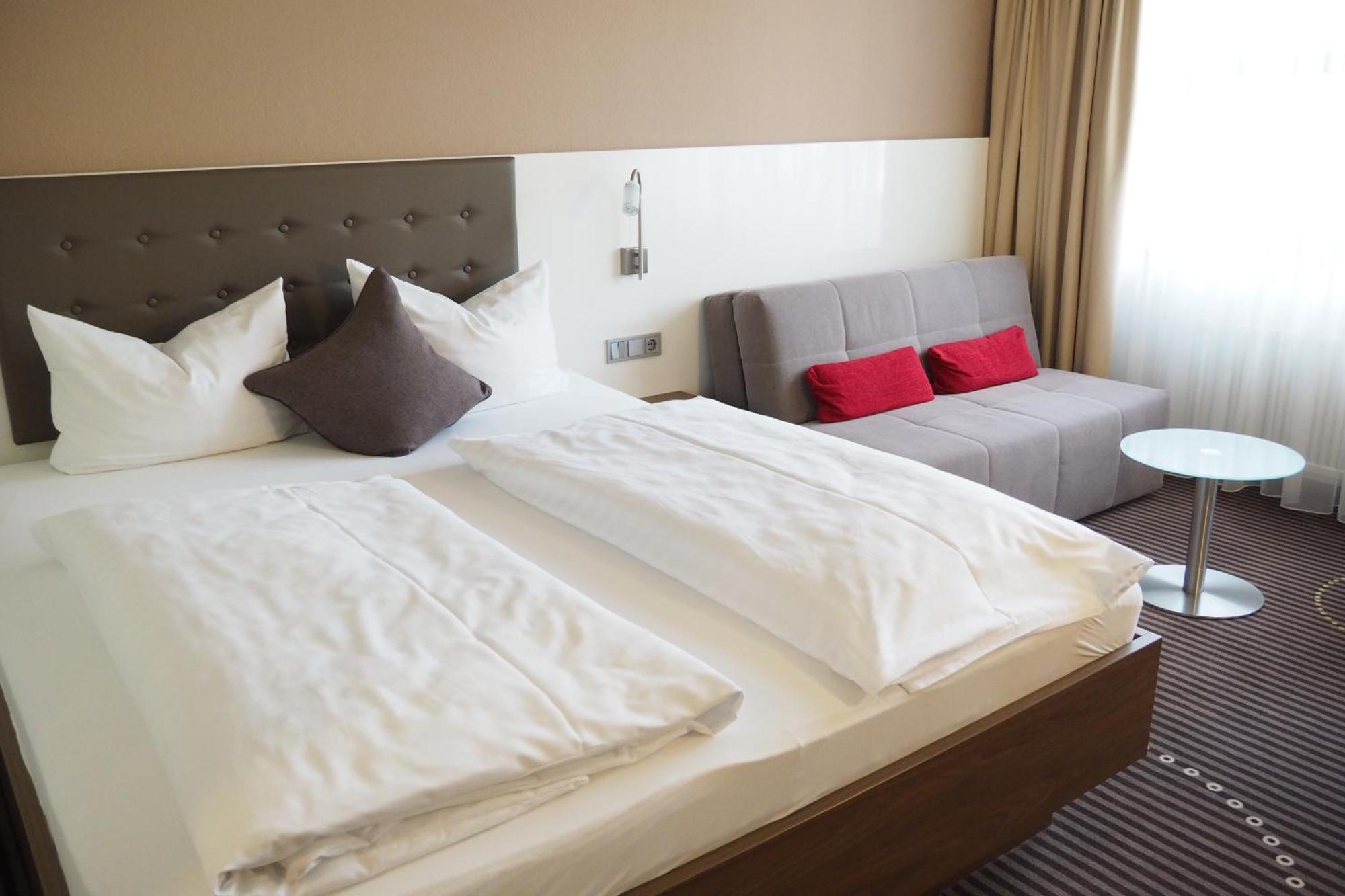 Hotel Fuchsen Kirchheim unter Teck Luaran gambar