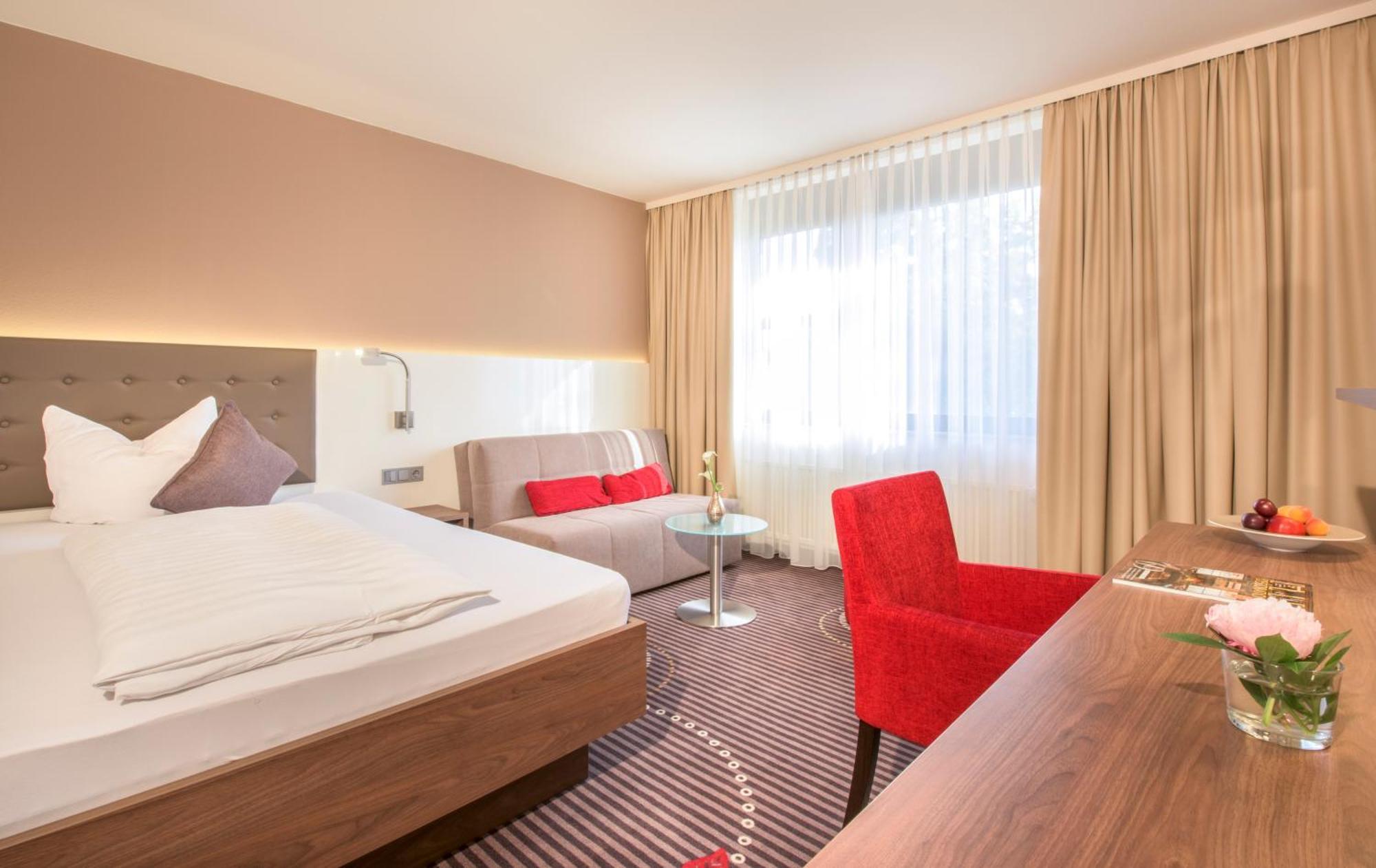 Hotel Fuchsen Kirchheim unter Teck Luaran gambar