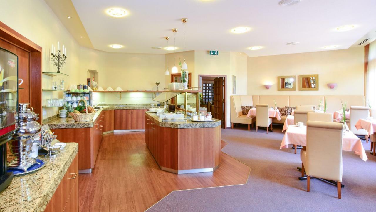 Hotel Fuchsen Kirchheim unter Teck Luaran gambar