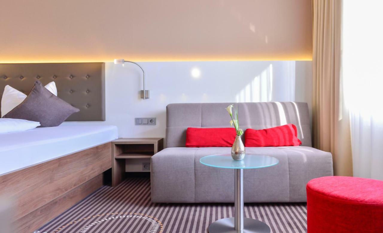 Hotel Fuchsen Kirchheim unter Teck Luaran gambar